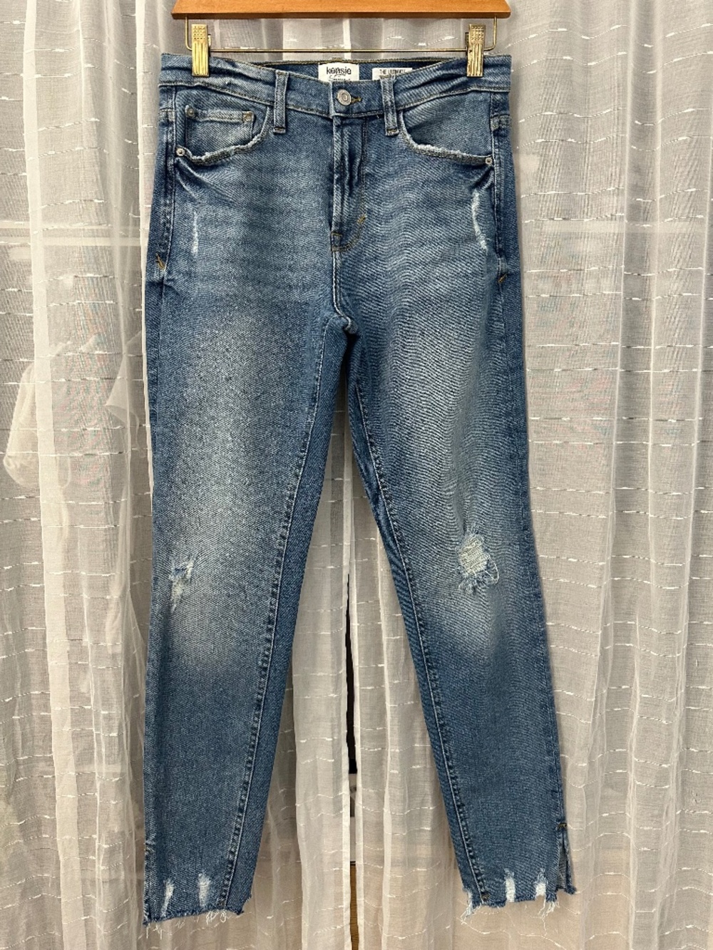 Kensie Jeans Vintage Luxe - The Ultimate High Rise Skinny, Size 6/28